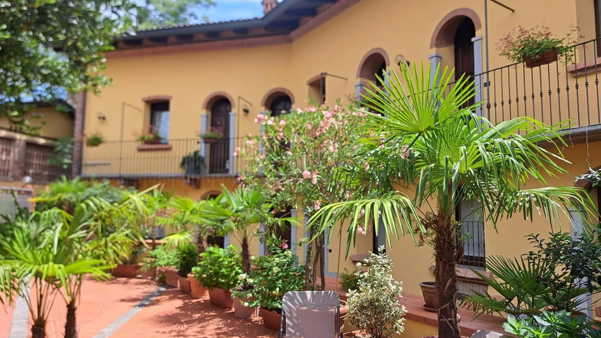 Monolocale Dalia Abbadesse Guest House Milaan