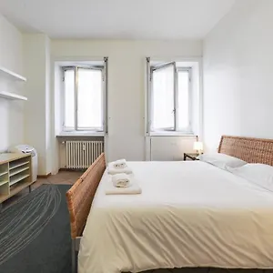 Apartamento Primopiano - Ressi, Milán